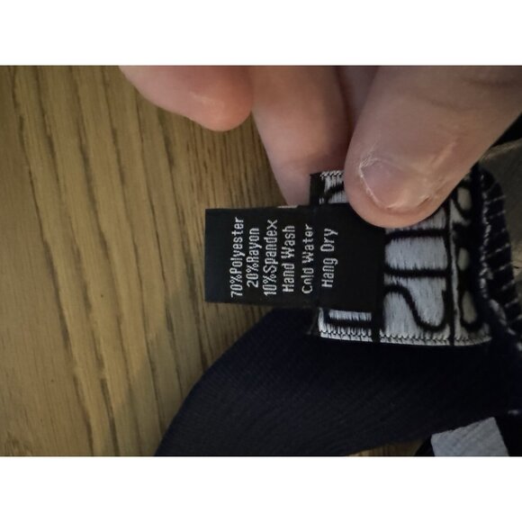 Clara Sun Woo Women Size Large Tunic Top Asymmetrical Floral Stretch Artsy City - Picture 8 of 9